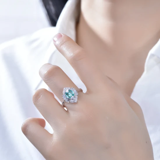 새로운 디자인 S925 스털링 실버 꽃 모양의 반지 패션 주얼리 꽃 Moissanite 다이아몬드 반지 프랑스 신부 약혼 반지